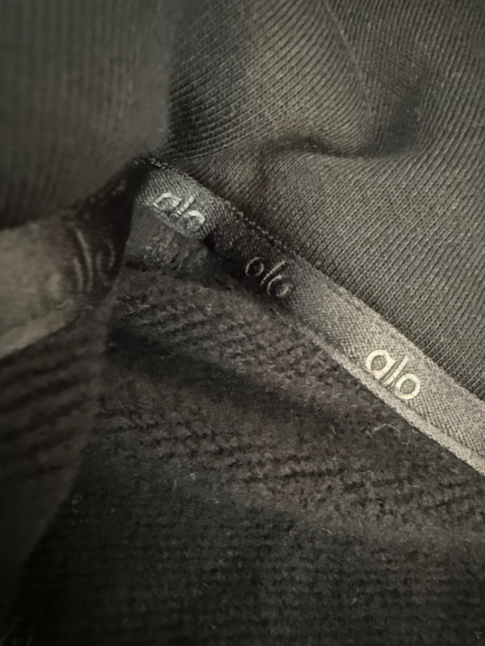ALO Yoga Black Hooded Utility Jacket with Zip - Picture 9 of 11